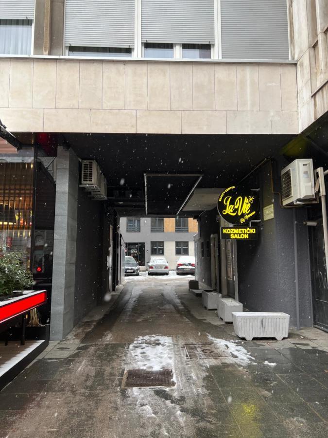 Modern And Bright Apartments - Main Street 塞拉耶佛 外观 照片